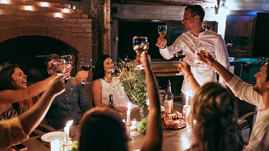 ワインのアルコール度数完全ガイド|味わいの違いからラベルの読み方、プロの選び方まで徹底解説