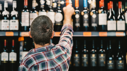 ソムリエが本気で選んだ!コンビニで買える「隠れた名品ワイン」はこれだ!