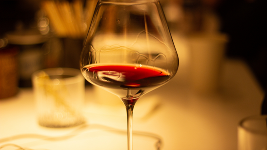 白ワインだけじゃない！夏に飲みたい軽めの赤ワイン