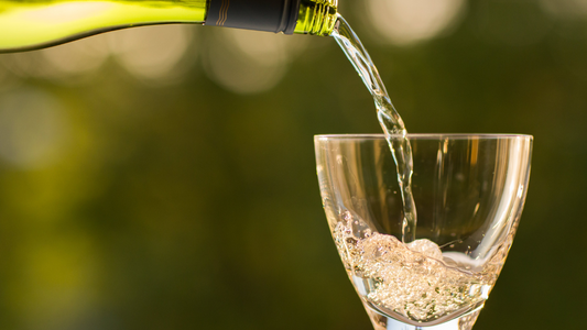 ワインの酸化防止剤とは？健康への影響と無添加ワインの真実