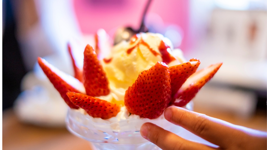 いちごパフェ×デザートワイン？意外すぎるけどハマる禁断のペアリング体験記