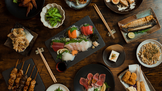 秋の和食にオレンジワインが合う理由！煮物・根菜・味噌料理とのペアリング