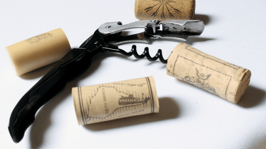 週末ピクニックに持っていきたい！割れないグラスと便利なワイングッズ特集